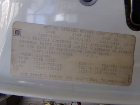 Used 1994 Chevrolet Suburban 4WD image 72