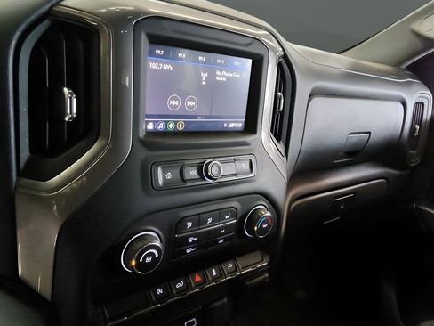 Used 2021 Chevrolet Silverado 1500 Custom image 16