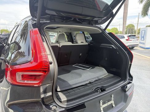 Used 2020 Volvo XC40 T5 Momentum w/ Protection Package Premier AWD/4WD image 26