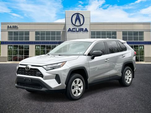 Used 2023 Toyota RAV4 LE image 1