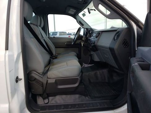 Used 2014 Ford F250 XL w/ Power Equipment Group image 16
