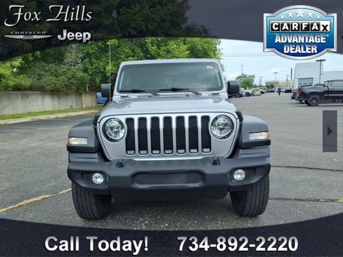 Used 2020 Jeep Wrangler Unlimited Sport AWD/4WD image 2