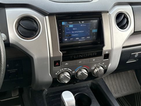 Used 2019 Toyota Tundra SR5 w/ SR5 Upgrade Package image 19