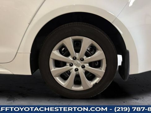 Used 2026 Toyota Corolla LE FWD image 27