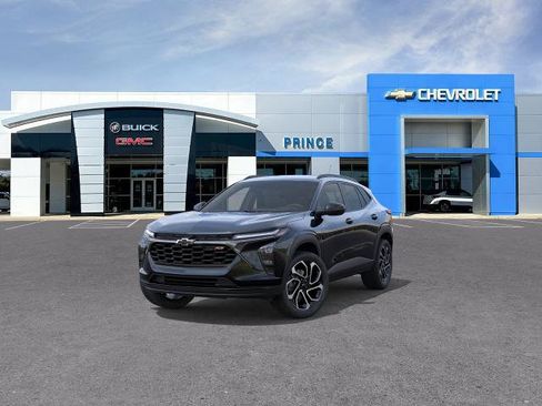 New 2026 Chevrolet Trax RS w/ Driver Confidence Package FWD image 32