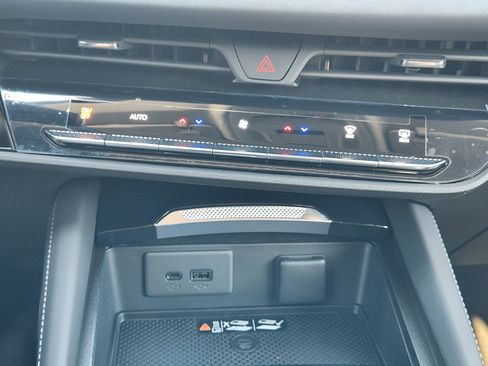 New 2026 Buick Envision Sport Touring AWD/4WD image 14