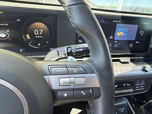 Used 2025 Hyundai Kona Limited FWD image 30