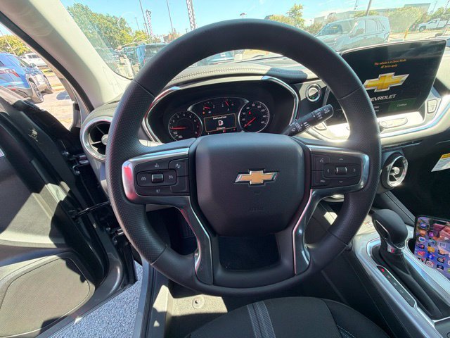 New 2026 Chevrolet Blazer LT w/ LPO, Black Sport Package FWD image 38