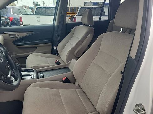 Used 2016 Honda Pilot EX image 13