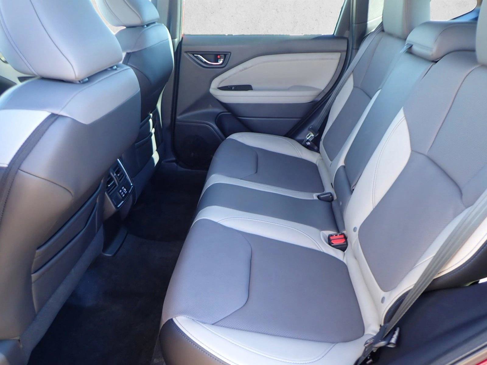 Used 2026 Subaru Forester Limited AWD/4WD image 9