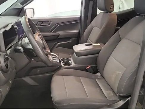 Used 2023 Chevrolet Colorado Trail Boss image 11