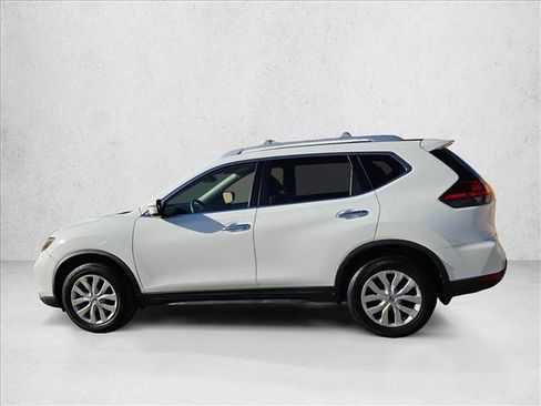 Used 2017 Nissan Rogue S w/ Appearance Package FWD image 9