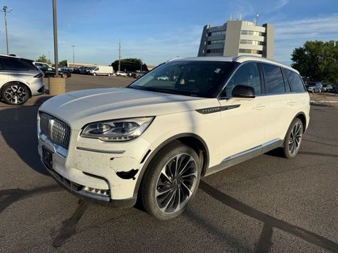 Used 2022 Lincoln Aviator Reserve w/ Equipment Group 201A AWD/4WD image 6