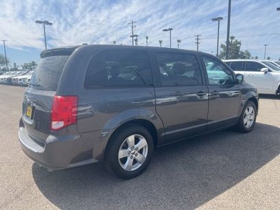 Used 2018 Dodge Grand Caravan SE w/ UConnect Hands-Free Group