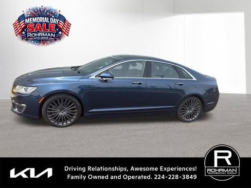 Used 2017 Lincoln MKZ Reserve FWD image 1