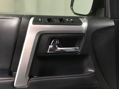 Certified 2020 Toyota 4Runner SR5 RWD image 29