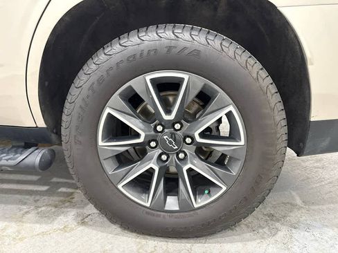 Certified 2022 Chevrolet Tahoe Z71 w/ Z71 Off-Road Package AWD/4WD image 26