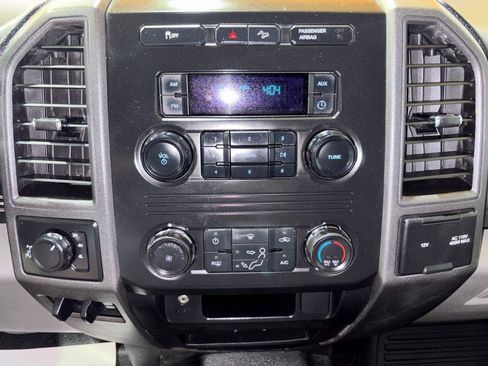 Used 2019 Ford F250 XL w/ Power Equipment Group AWD/4WD image 19