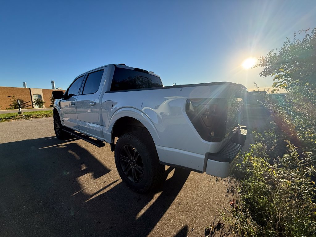 Used 2022 Ford F150 XLT w/ Equipment Group 302A High AWD/4WD image 7