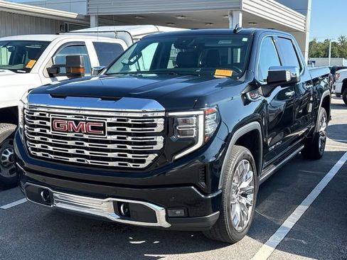 Used 2022 GMC Sierra 1500 Denali w/ Denali Reserve Package AWD/4WD image 1