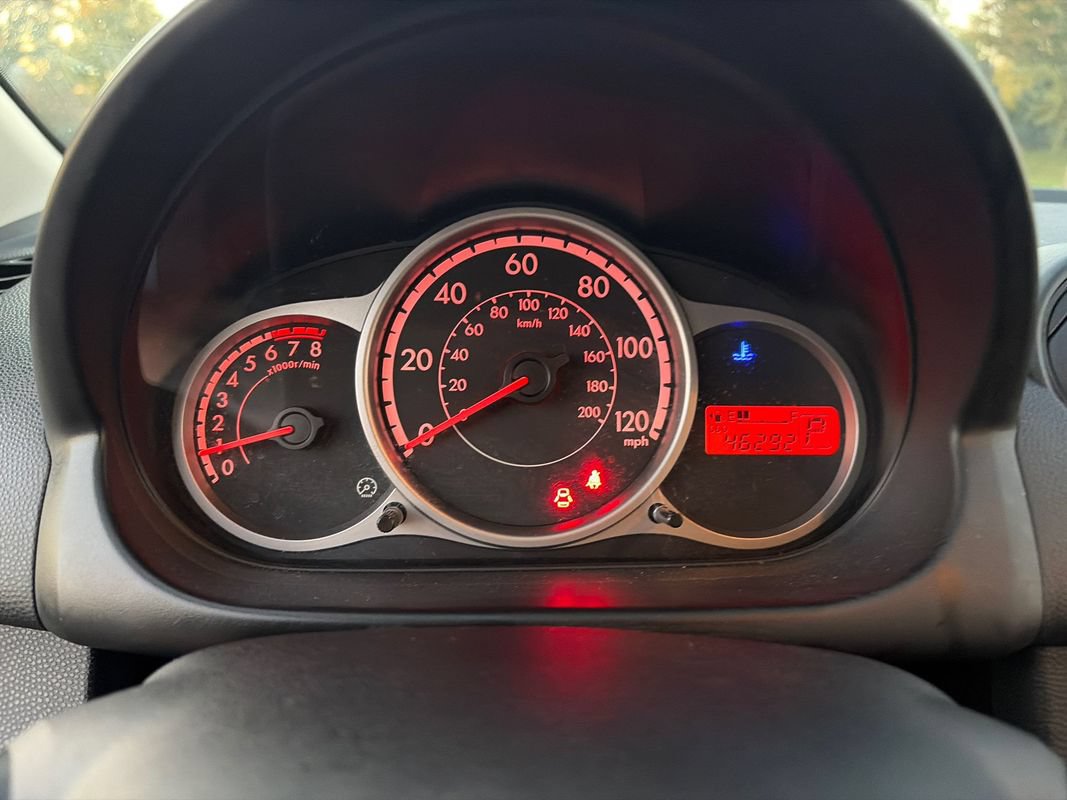 Used 2014 MAZDA MAZDA2 Sport FWD image 18