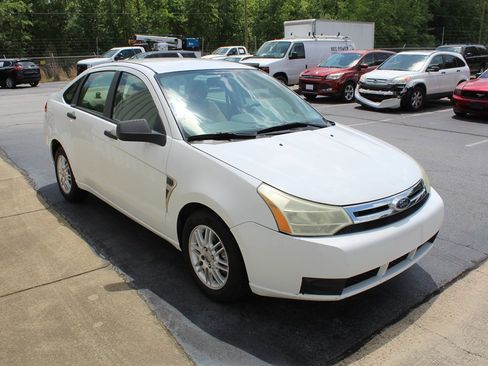 Used 2008 Ford Focus SE image 2