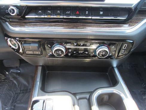 Used 2024 GMC Sierra 1500 Elevation w/ Elevation Premium Package AWD/4WD image 25