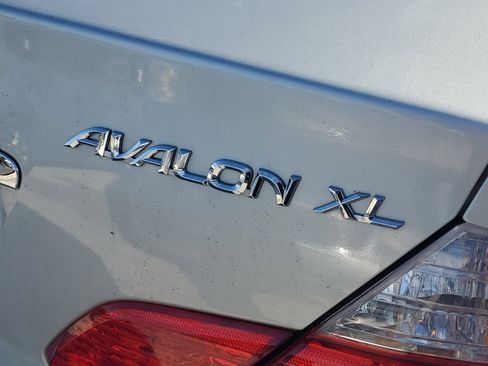 Used 2003 Toyota Avalon XL image 9