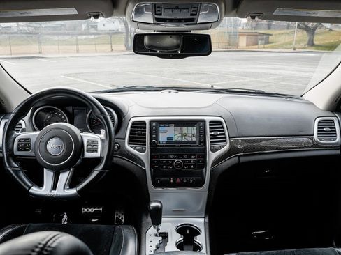 Used 2013 Jeep Grand Cherokee SRT8 w/ Luxury Group II image 11