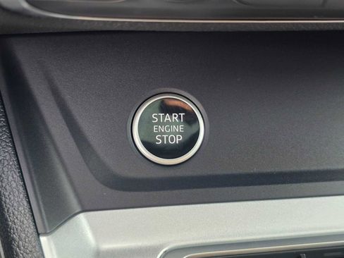 New 2025 Audi Q3 2.0T Premium image 34