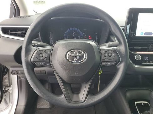 Used 2026 Toyota Corolla LE FWD image 22