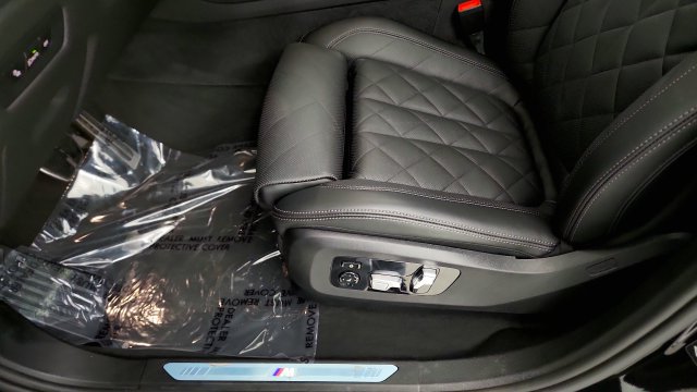 Used 2026 BMW X6 xDrive40i w/ Climate Comfort Package AWD/4WD image 48