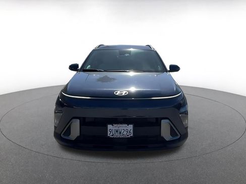 Used 2025 Hyundai Kona SEL image 4