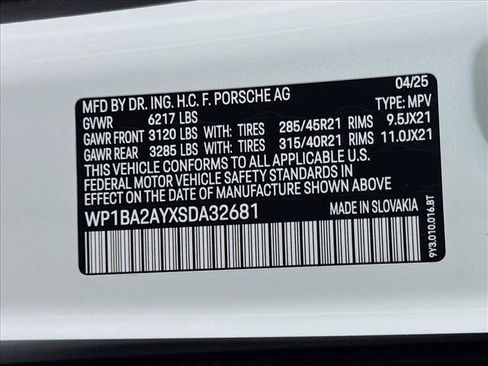 Certified 2025 Porsche Cayenne Coupe AWD/4WD image 26