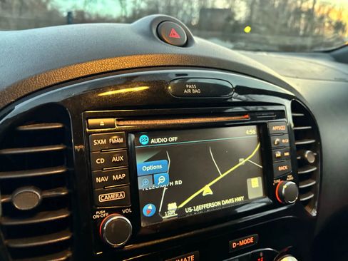 Used 2016 Nissan Juke SL image 26