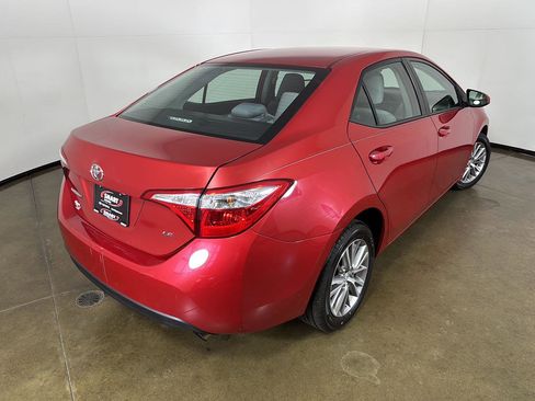 Used 2015 Toyota Corolla LE FWD image 10