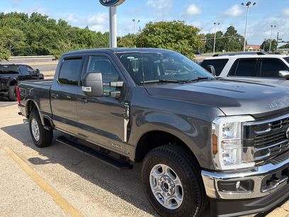 Used 2025 Ford F250 XLT w/ FX4 Off-Road Package