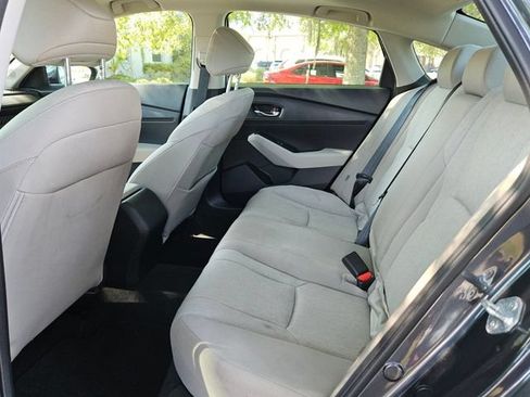 Used 2024 Honda Accord EX image 11
