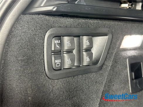 Used 2023 BMW X7 M60i w/ Executive Package image 55