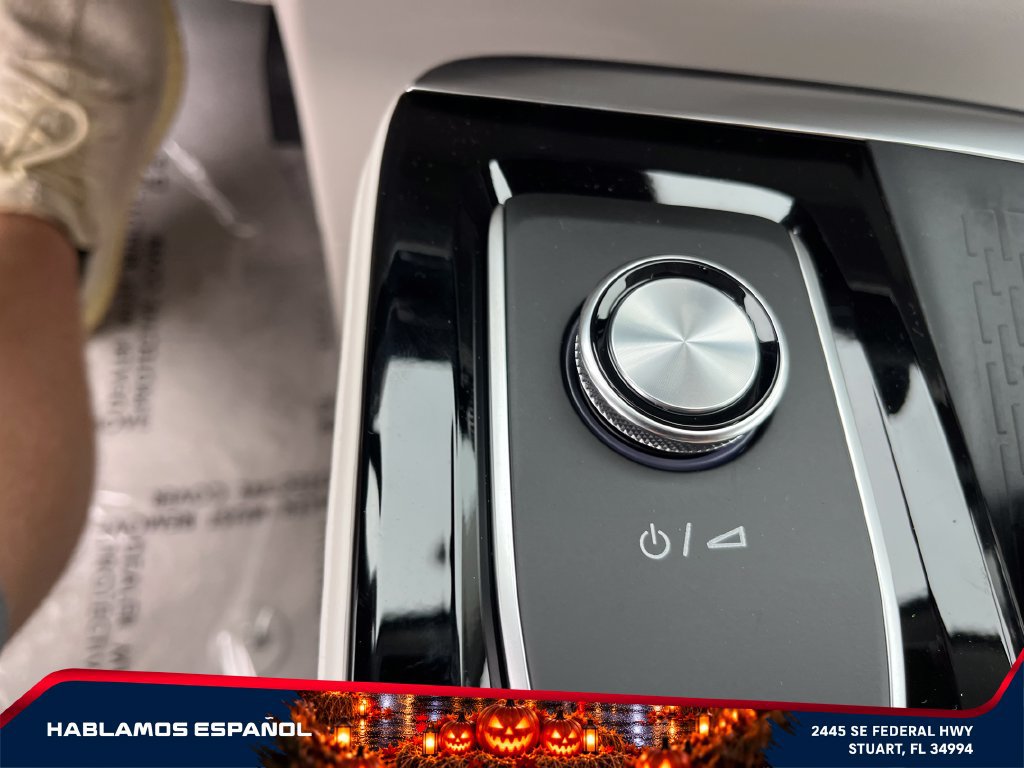 New 2027 Buick Enclave Avenir w/ LPO, Cargo Package AWD/4WD image 25