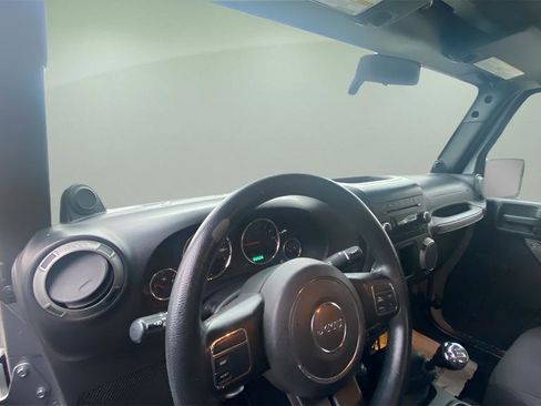 Used 2013 Jeep Wrangler Sport image 13