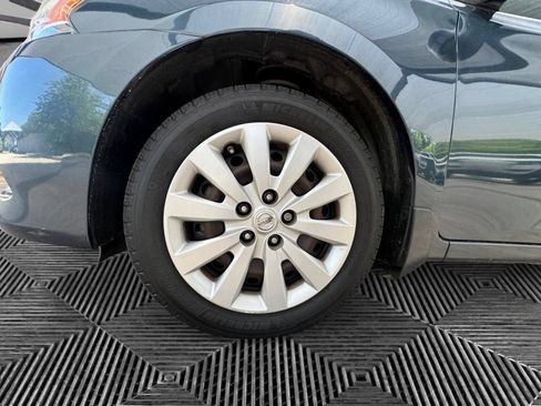 Used 2015 Nissan Sentra SV FWD image 9