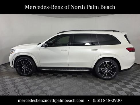 Used 2021 Mercedes-Benz GLS 580 4MATIC image 3