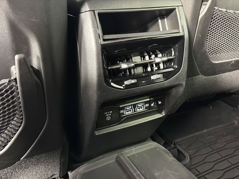 Used 2023 Jeep Grand Cherokee Trailhawk w/ Luxury Tech Group III AWD/4WD image 22