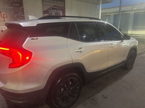 Used 2021 GMC Terrain SLT w/ Elevation Edition image 3
