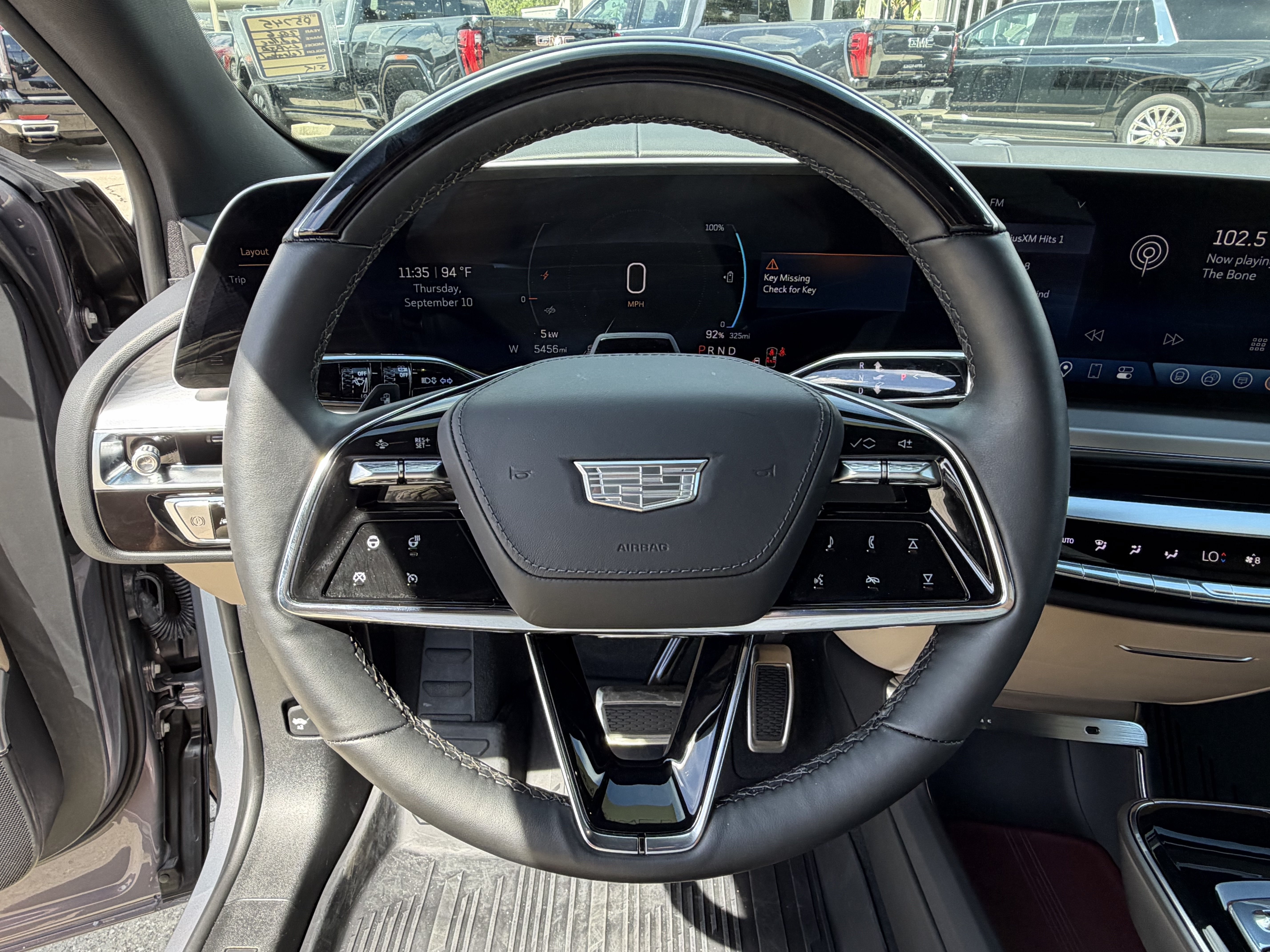 Certified 2026 Cadillac Lyriq Signature Luxury w/ LPO, Blue Accent Package AWD/4WD image 25
