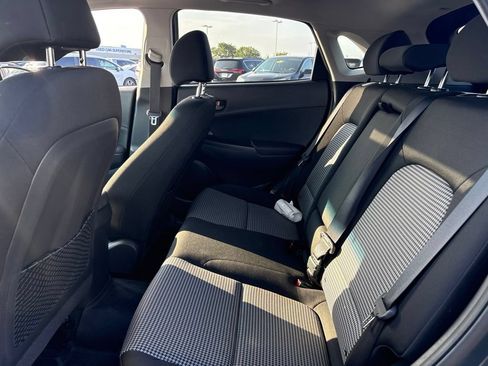 Used 2018 Hyundai Kona SEL w/ SEL Tech Package 02 AWD/4WD image 14