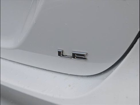 Used 2020 Toyota Camry LE FWD image 23