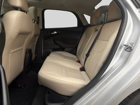 Used 2018 Ford Focus Titanium FWD image 13