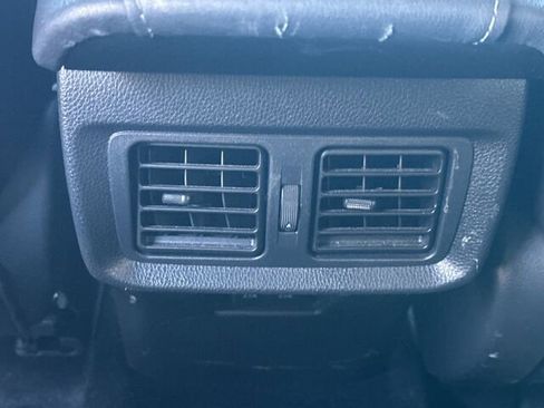 Used 2021 Toyota Venza XLE w/ Carpet Mat Package (TMS) image 16